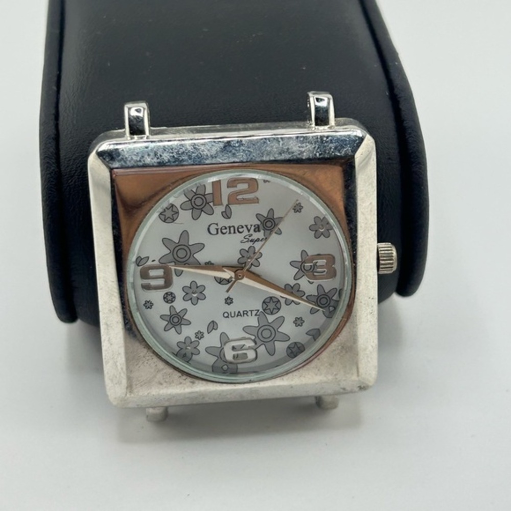 Geneva Silver Square dial only Watch #605